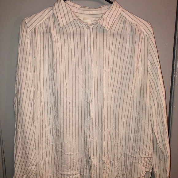 Button down top! - Picture 2 of 2